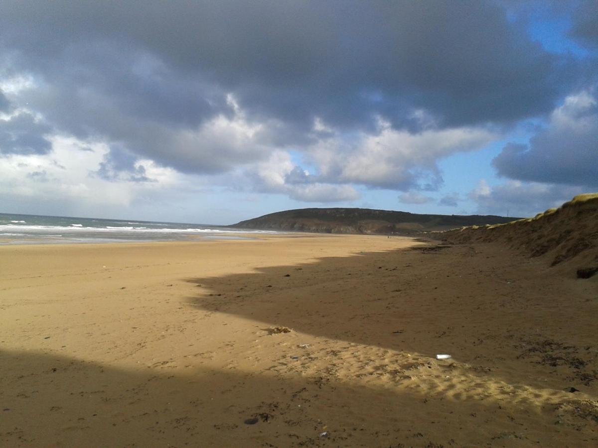 Gite "Rose Des Sables" - 800M De La Plage De Surtainville, Proche Commerces - Piscine En Juillet Et Aout 部屋 写真