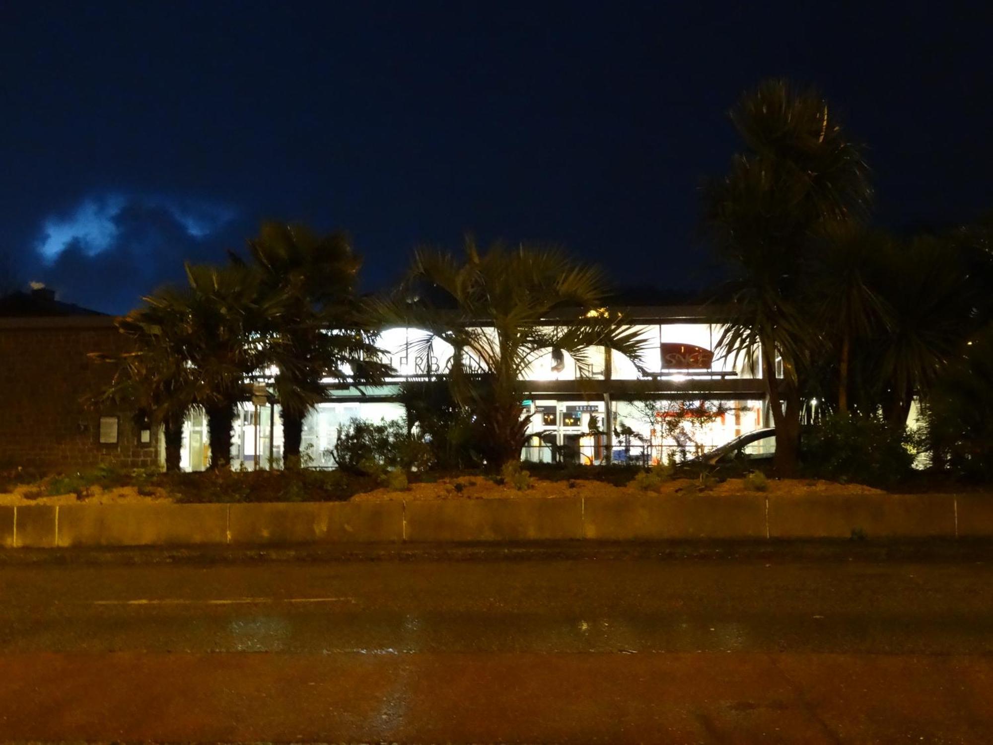 Gite "Rose Des Sables" - 800M De La Plage De Surtainville, Proche Commerces - Piscine En Juillet Et Aout エクステリア 写真
